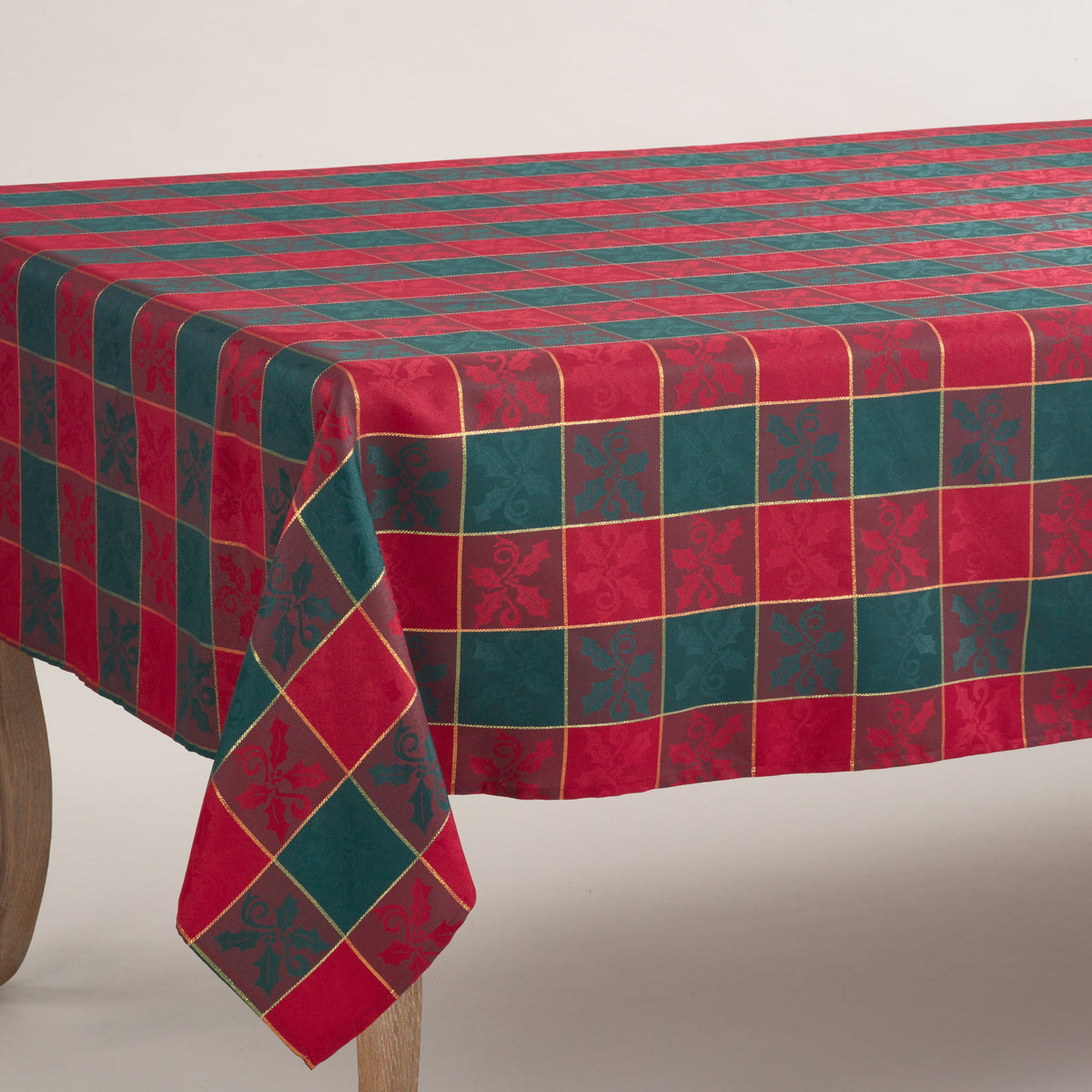 Red/Green Plaid Design Tablecloth 100% Polyester