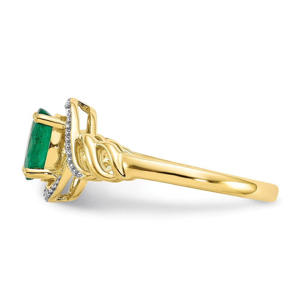 10k Yellow Gold Emerald Diamond Ring, Size: 7