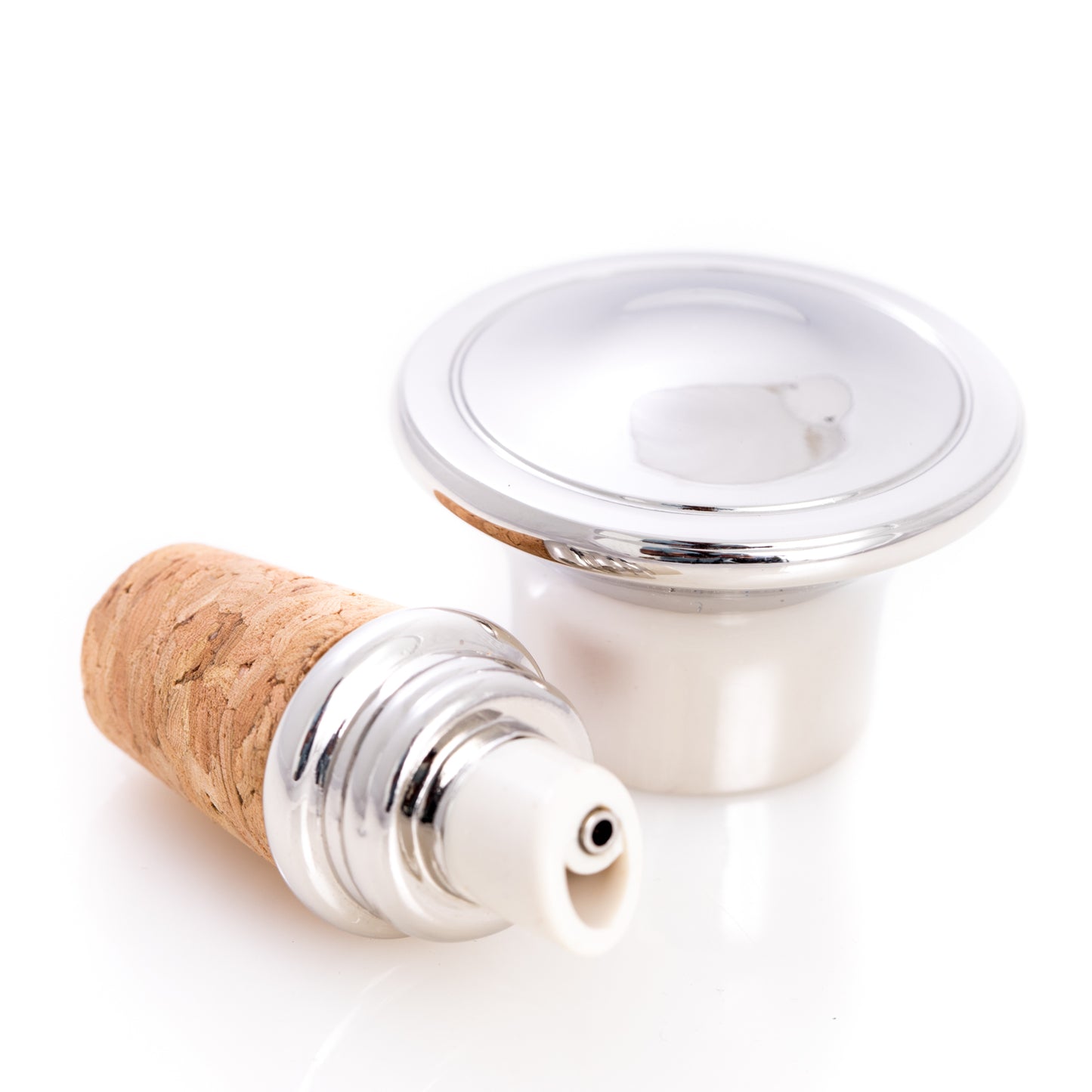 Occasion Gallery Silver Color Nickel Plated Bottle Stopper & Pourer. 1 L x 1 W x 3.5 H in.