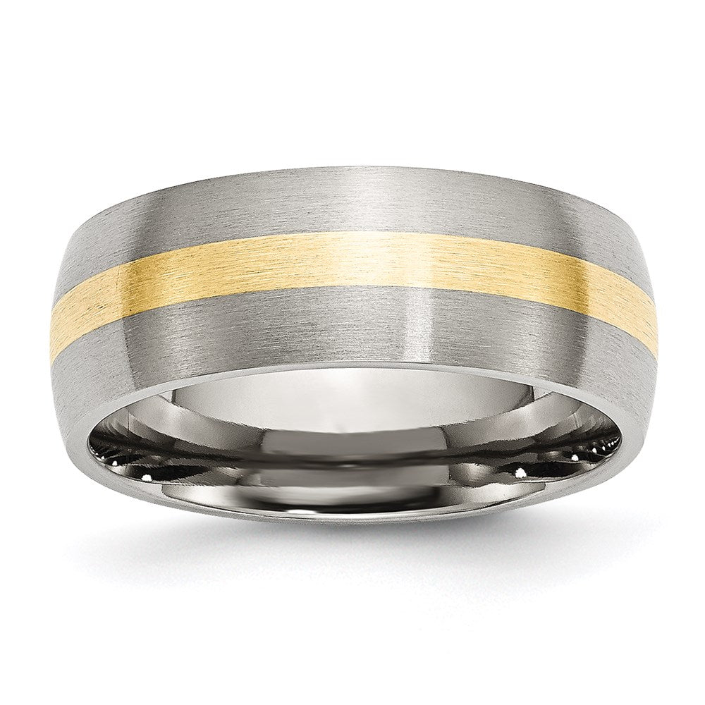 Joyería de moda unisex, anillo de acero inoxidable marca Chisel con incrustación en oro amarillo de 14k, banda cepillada de 8 mm