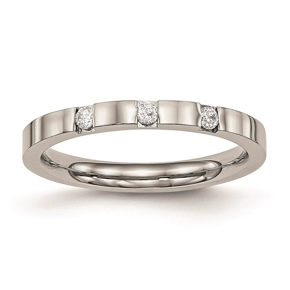 Joyería de moda unisex, anillo tipo banda de acero inoxidable pulido de la marca Chisel con 3 piedras de circonita cúbica de 2.50 mm