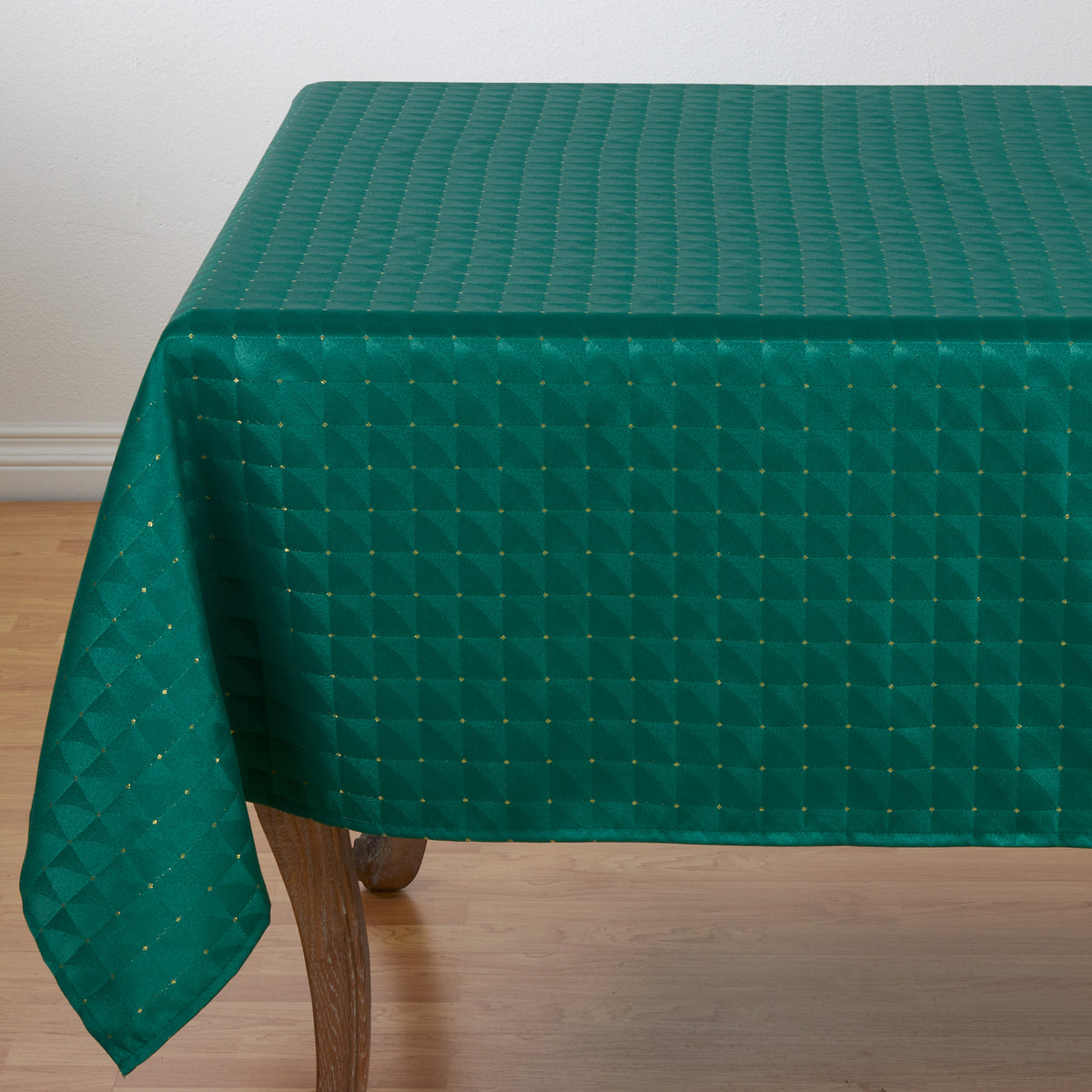 Green  Checkered Holiday Tablecloth  100% polyester