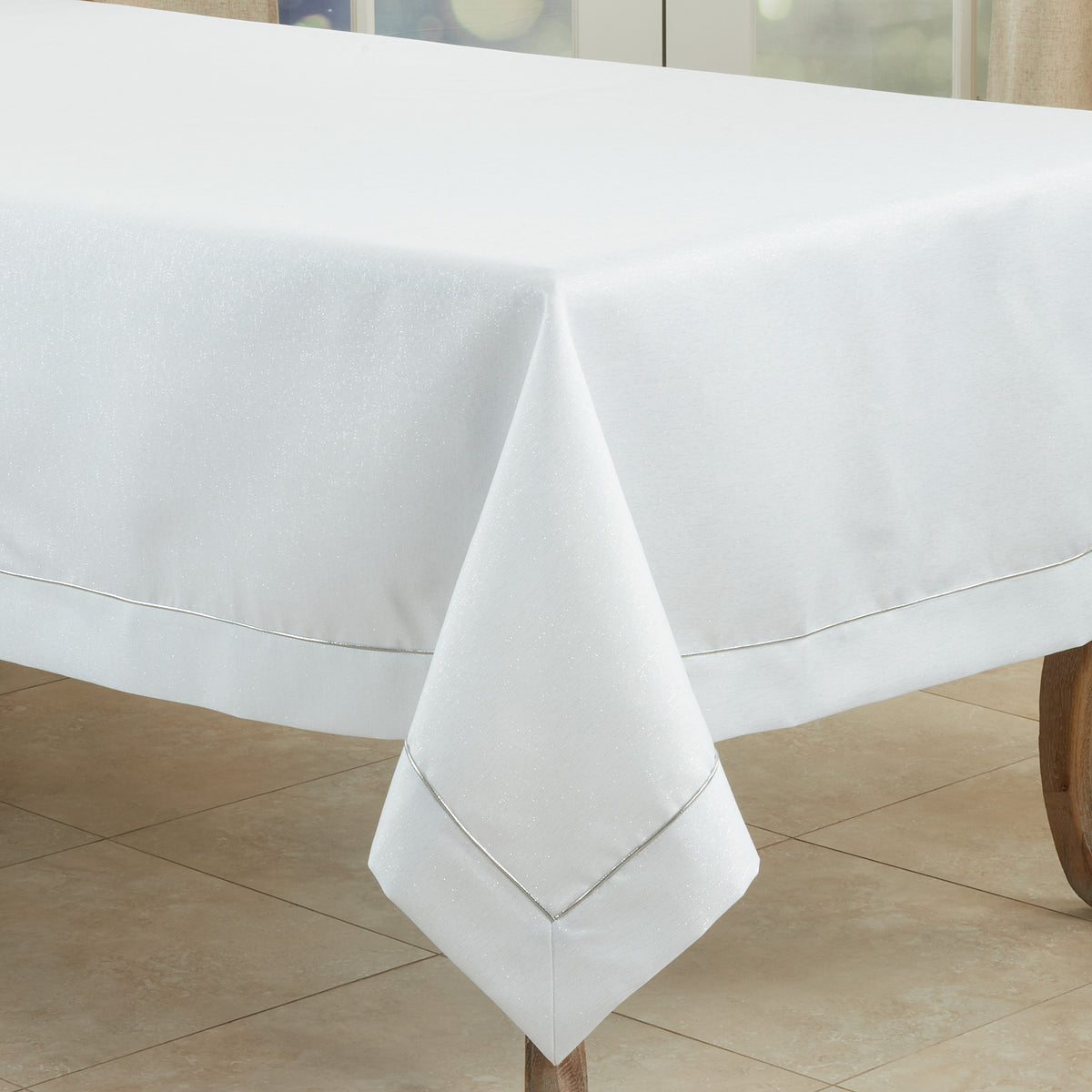 White  Shimmering w/ Piping Tablecloth  100% polyester