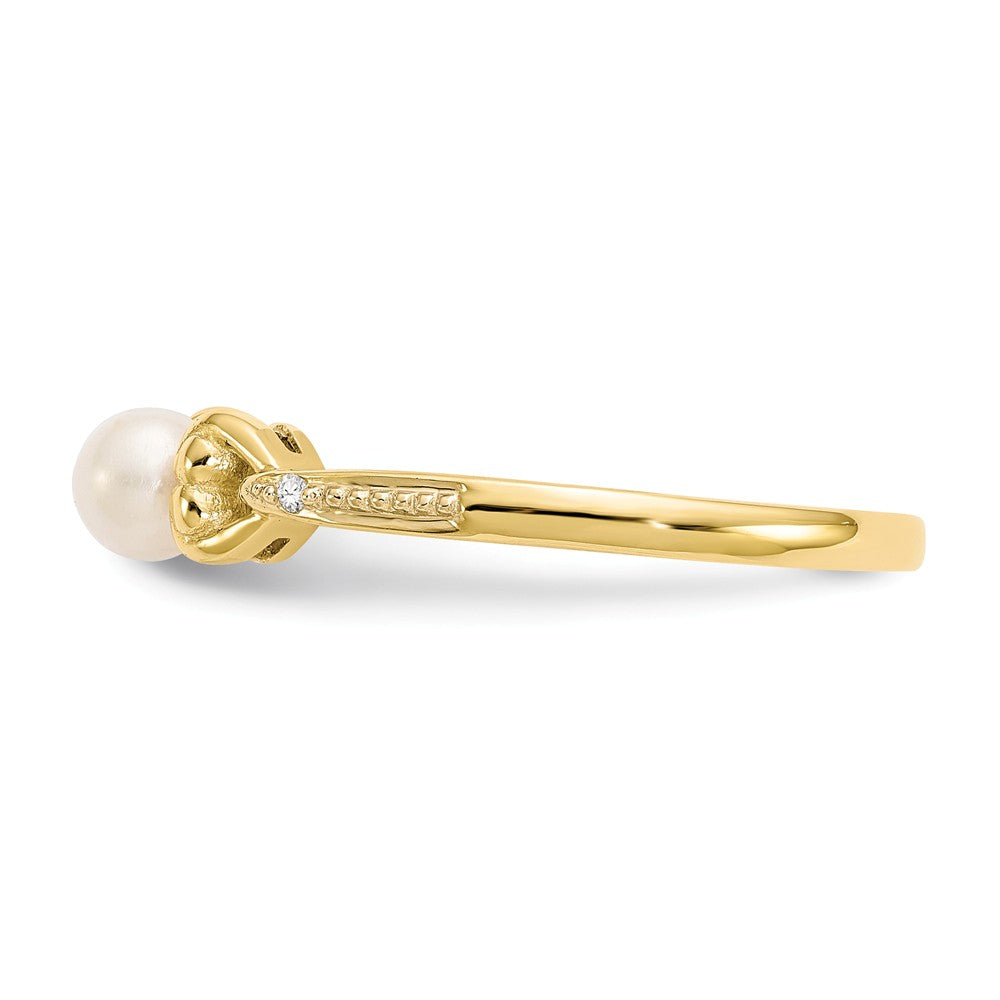 10k Yellow Gold Freshwater Cultured Pearl Diamond Ring, Size: 7