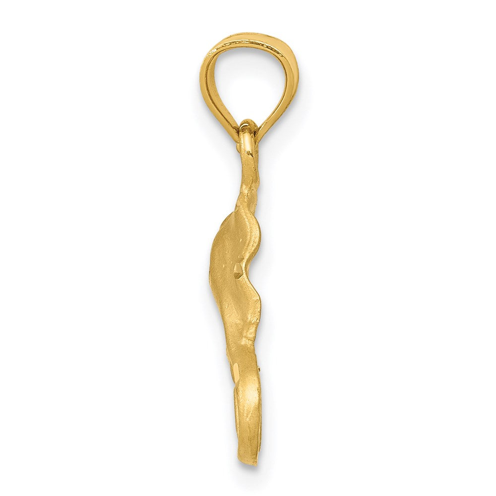 Million Charms 14K Yellow Gold Themed Stingray Pendant