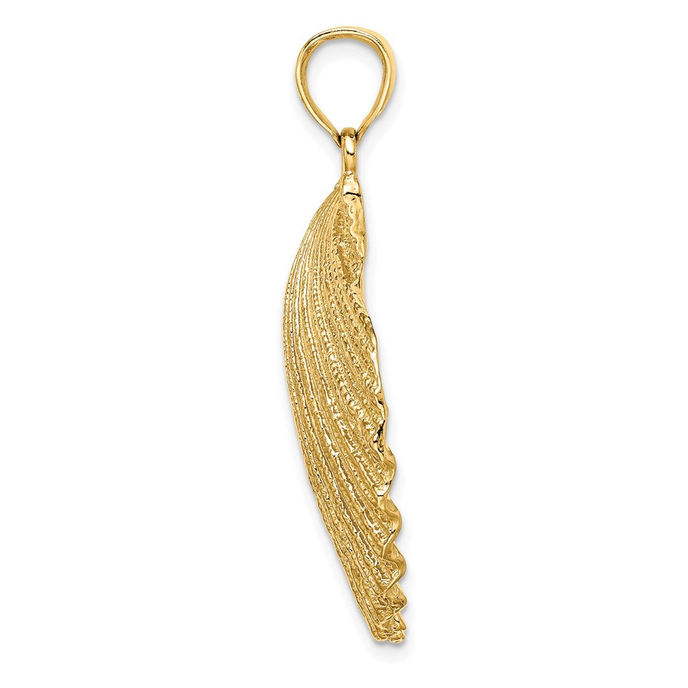 Million Charms 14K Yellow Gold Themed Textured Scallop Shell Charm