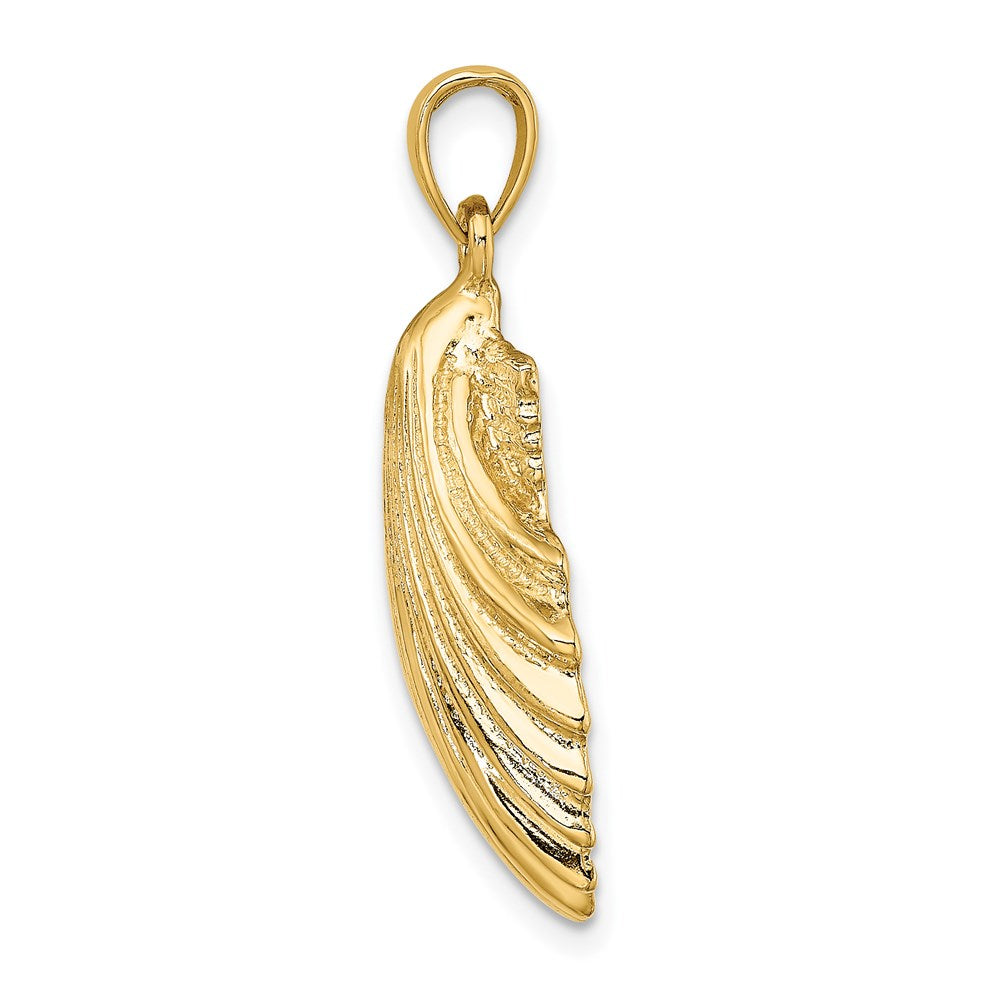 Million Charms 14K Yellow Gold Themed Polished Scallop Shell Charm