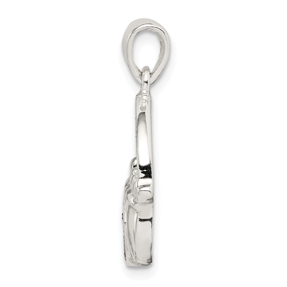 Million Charms 925 Sterling Silver Glitter Infused Claddagh Pendant