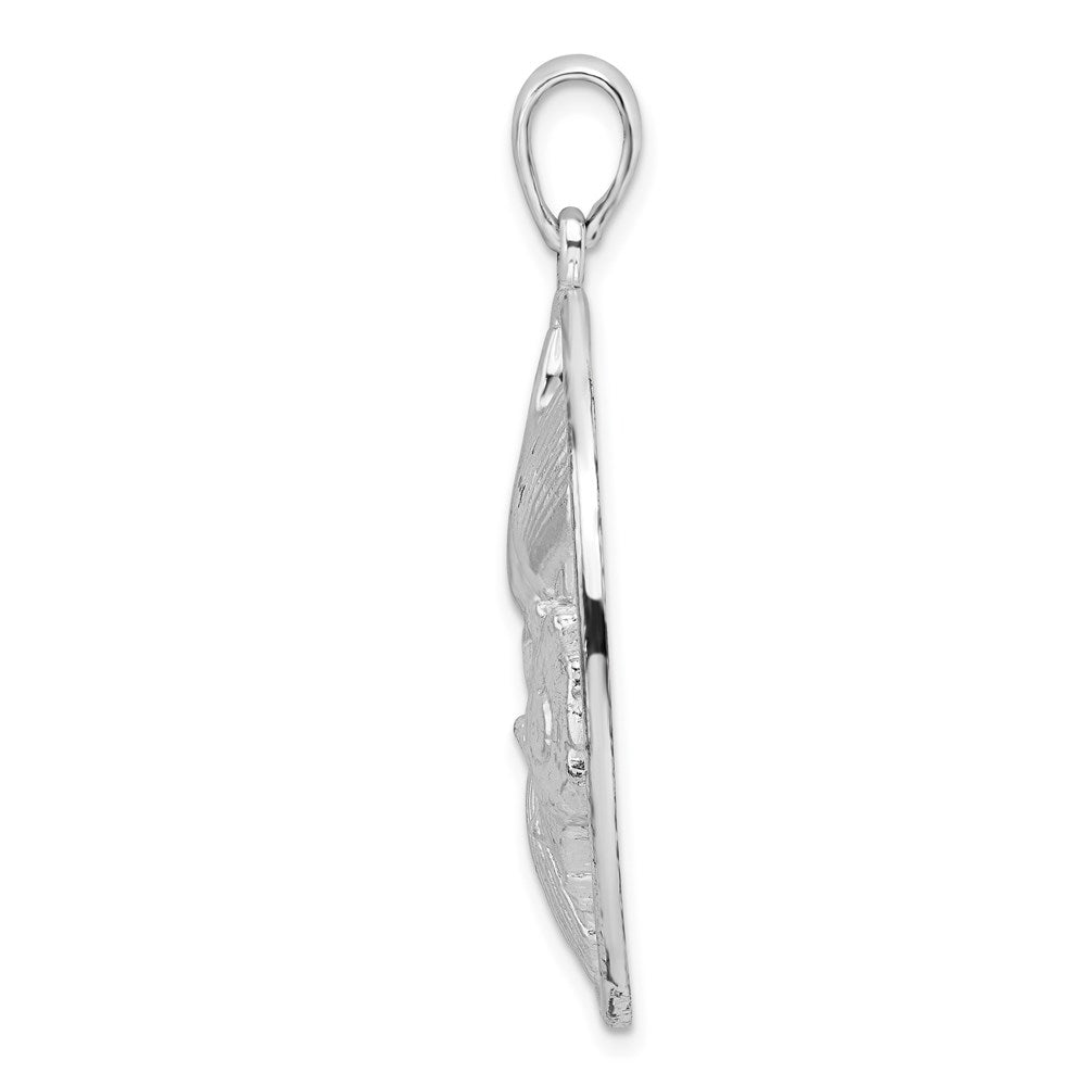 Million Charms 925 Sterling Silver Nautical Sea Life  Charm Pendant, Shell Cluster In Round Frame