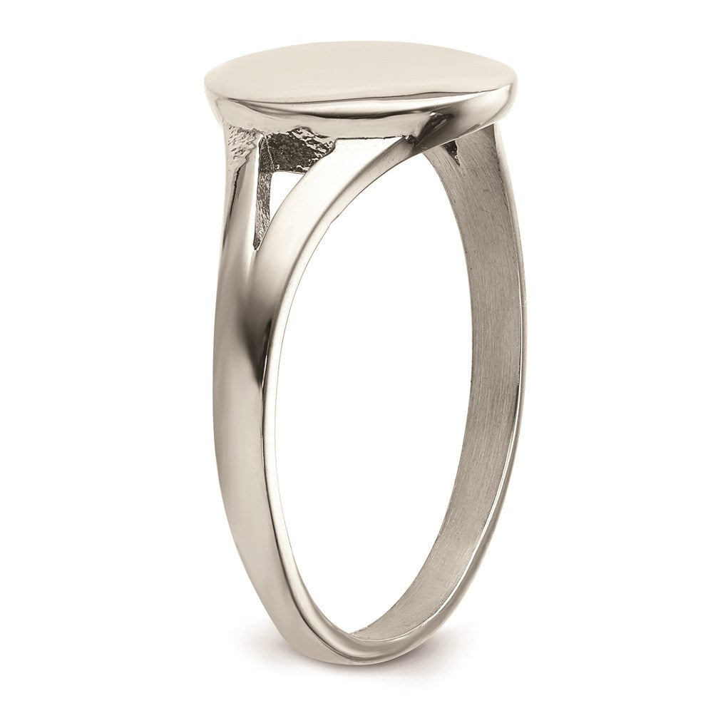Women's Fashion Jewelry, Chisel Brand Stainless Steel Polished Oval Disc Ring